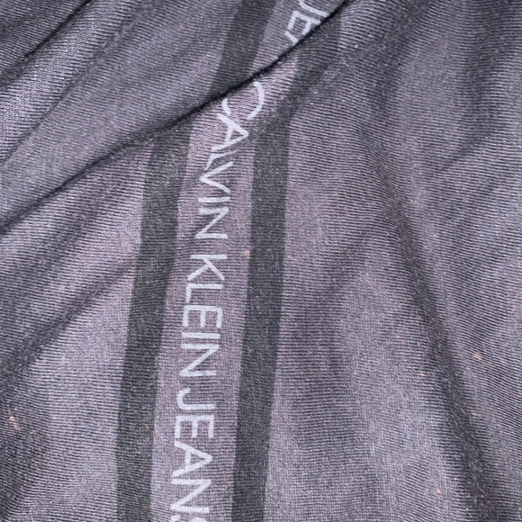 Calvin Klein - Picture 4 of 4